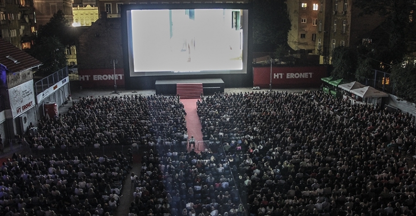 BLUE JASMINE Screened in Crowded !hej Open Air Cinema